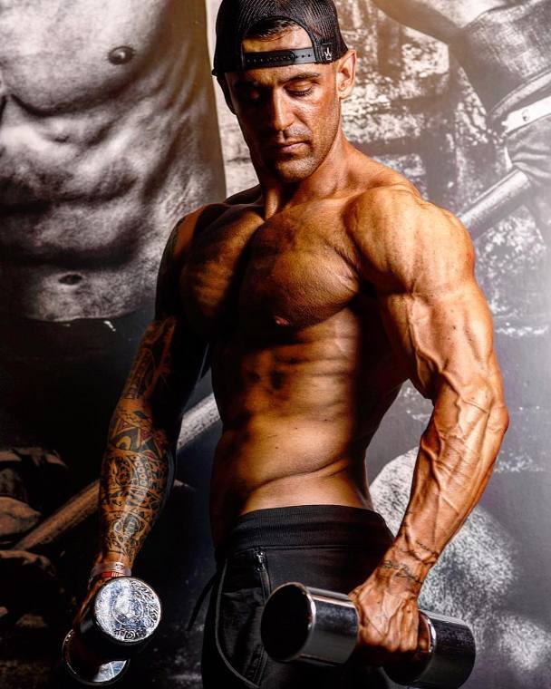 Damián Gómez, entrenador personal y competidor IFBB